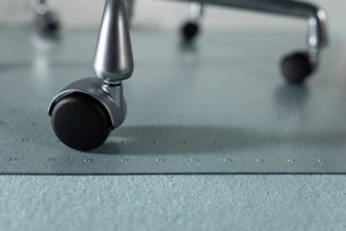 Preview: Schutzmatte mit minimal strukturierter Oberfläche für barrierefreies Rollen