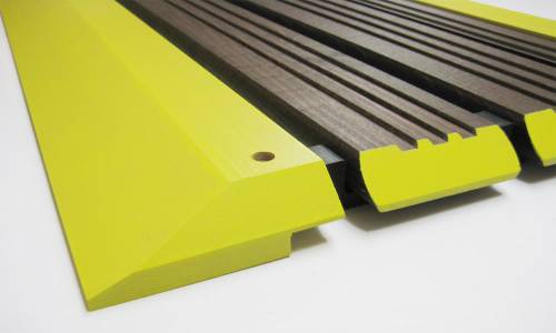 Industrie Holzrost GL, 35 mm, 80 x 100 cm, 3-seitig abgeschrägt, dunkel-gebeizt, ideal vor Fräsen & Maschinen