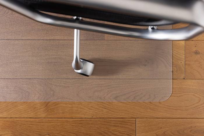 Bodenschutzmatte für Hartböden mit spezieller VAB-Haftschicht